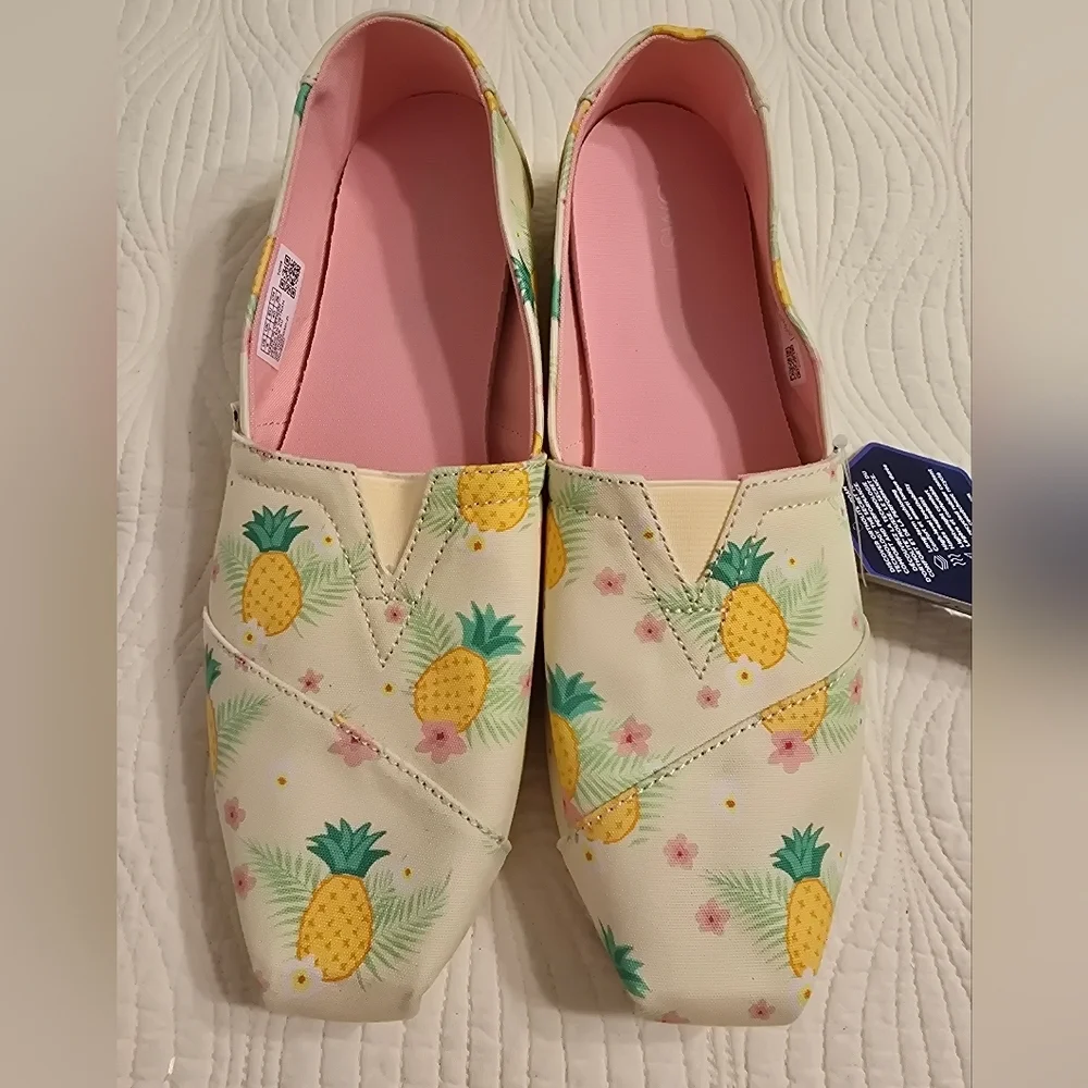NWT Toms Ladies Lemonade Pineapple Paradise Print Alpargata